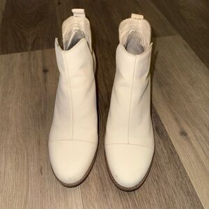 Toms Women’s Everly Cutout Boot